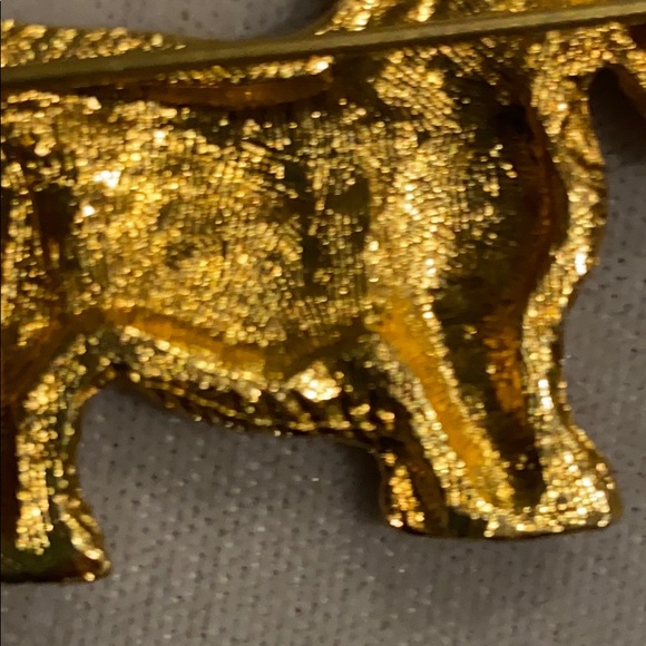 HOST PICK!  Goldtone Scottie Dog Pin or Brooch - Picture 7 of 7